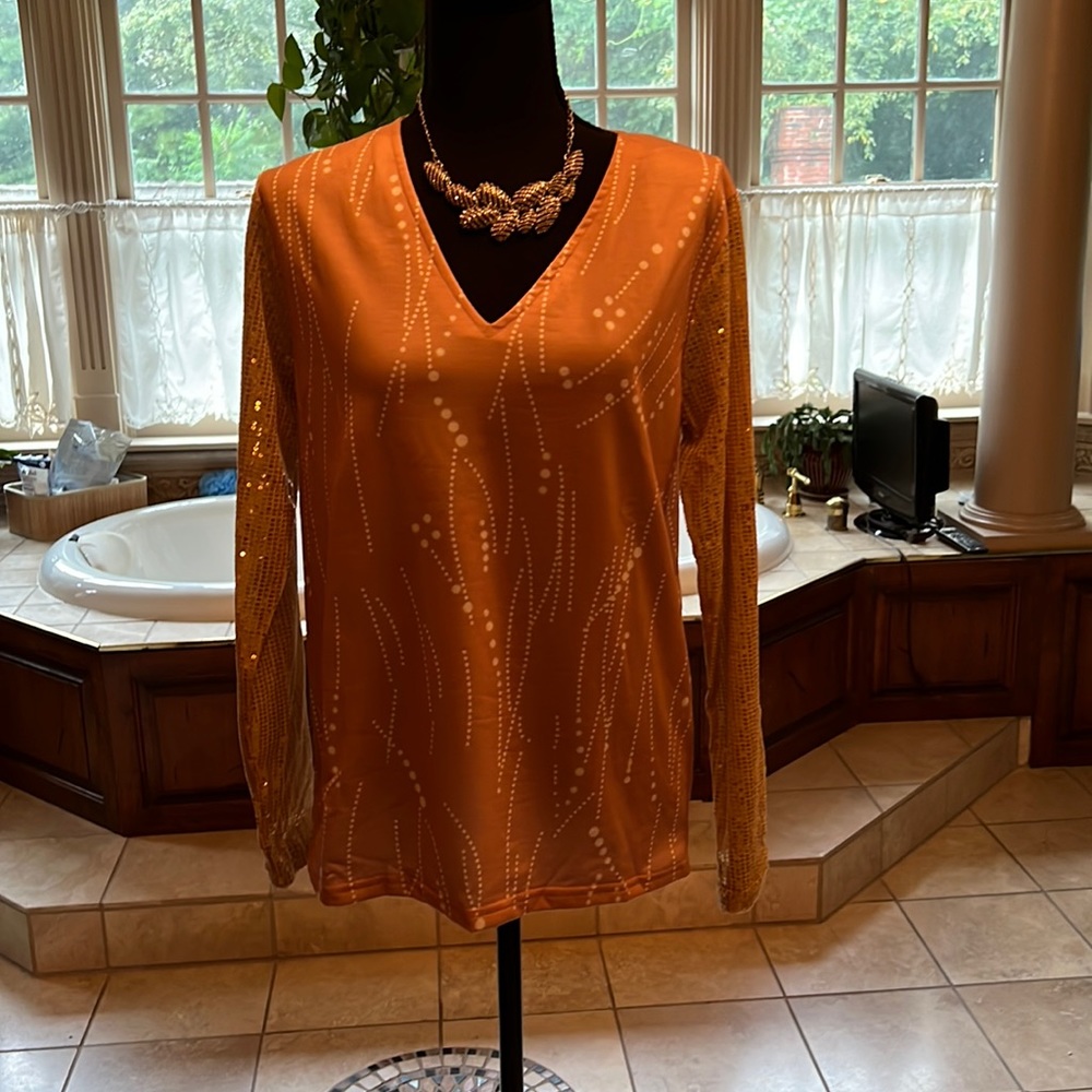 Lovely Couture Medium Party Top NWT